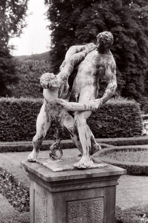 Adrian de Vries's 'Wrestlers,' photo credit Caleb Crain